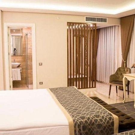 Moda Mour Hotel Istanbul Bagian luar foto